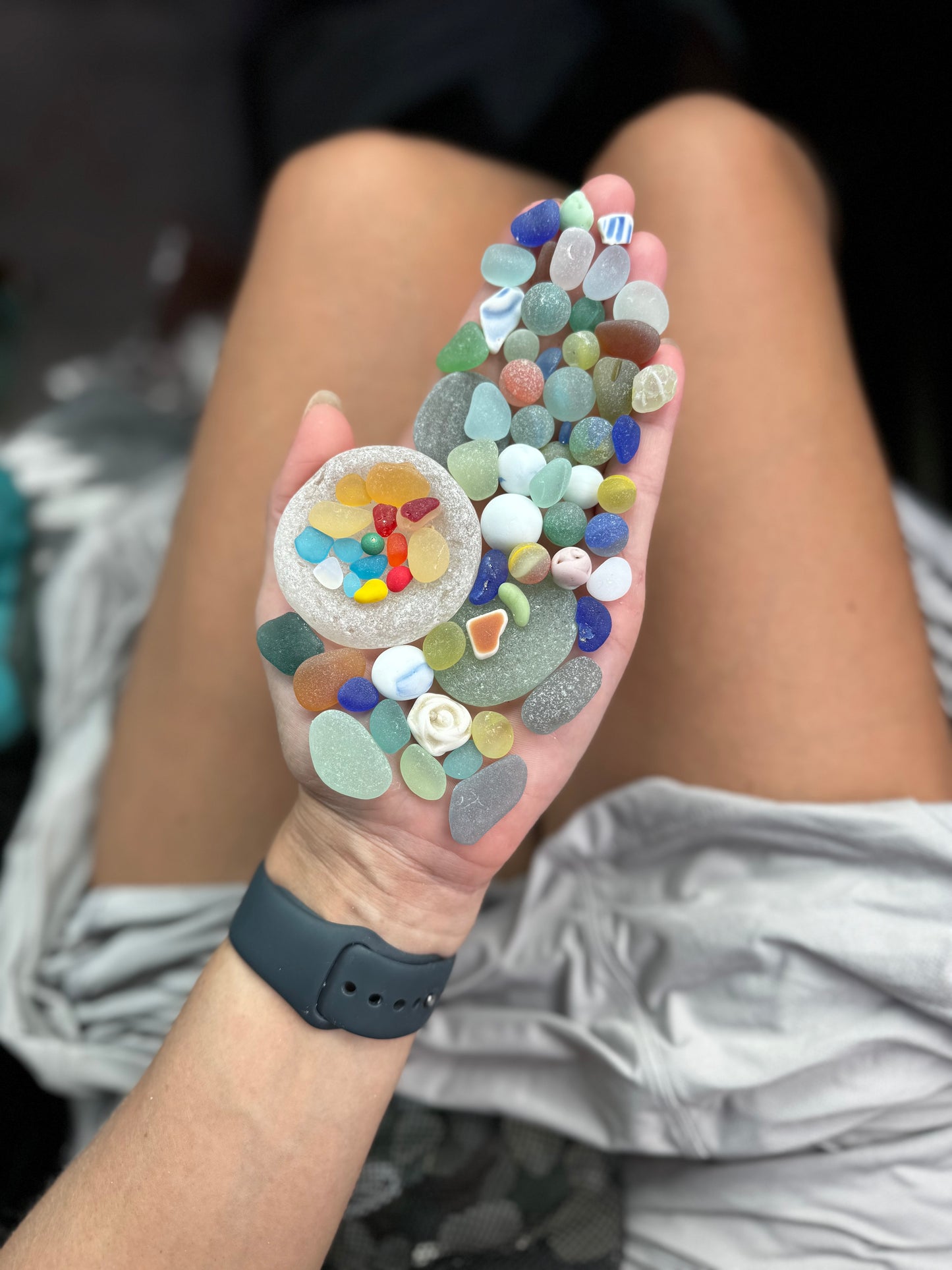 The Flying Mermaids daily haul of seaglass π§πΌββοΈ