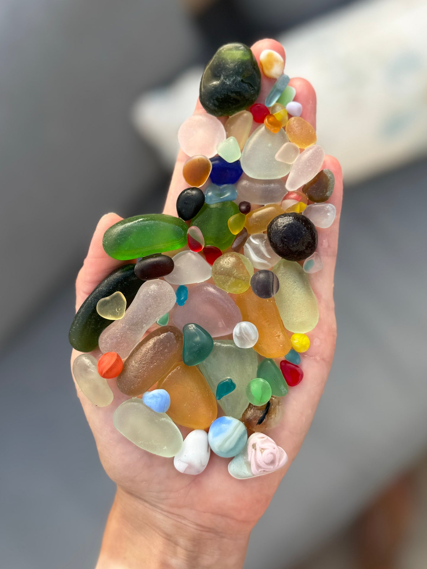 The Flying Mermaids daily haul of seaglass π§πΌββοΈ