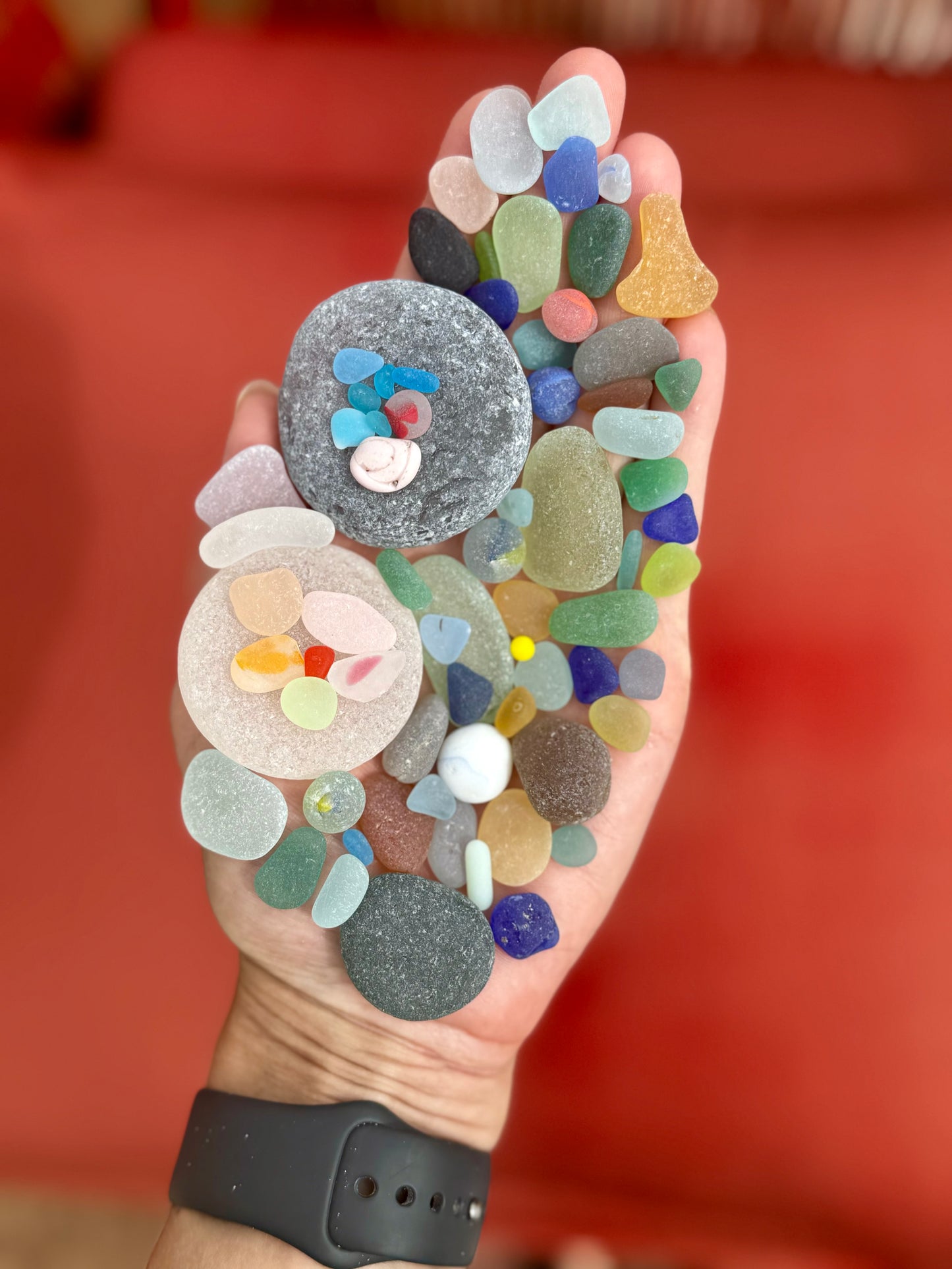 The Flying Mermaids daily haul of seaglass π§πΌββοΈ