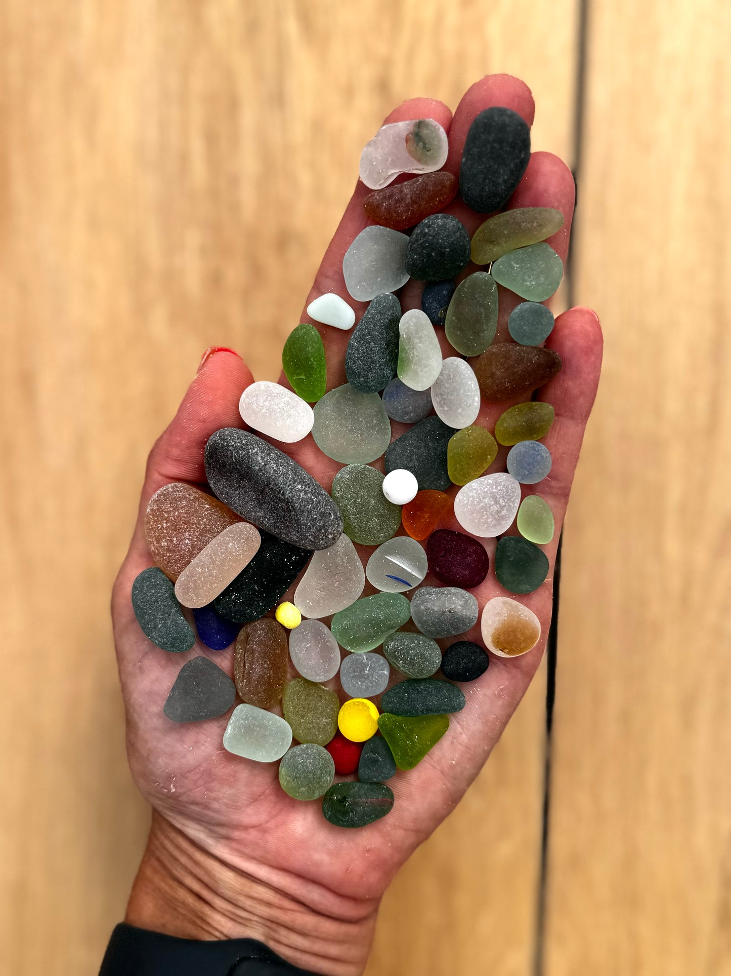 The Flying Mermaids daily haul of seaglass 🧜🏼‍♀️